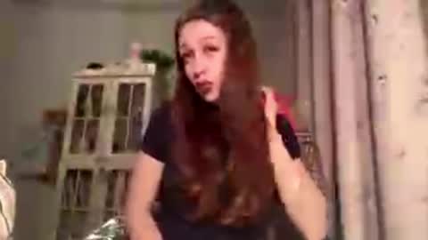 Hi Im Elizabeth online show from December 14, 2025, 3:06 pm