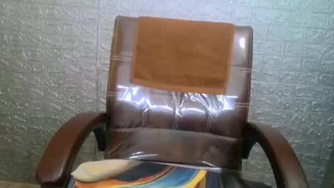 Snapshot of himani_ chatting on September 26, 2025, 5:28 pm Himani online show from September 26, 2025, 5:28 pm