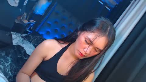 yuricah online show from January 21, 2025, 9:13 am