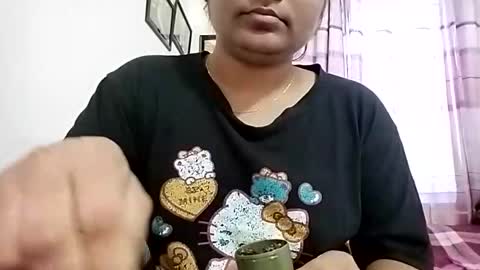 himuhimu22 online show from November 18, 2025, 5:12 am