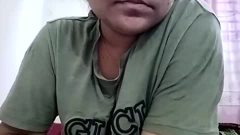 himuhimu22 online show from December 15, 2025, 6:39 am