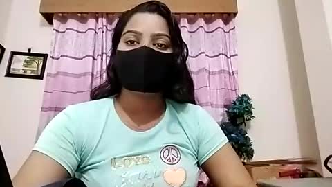 himuhimu22 online show from April 20, 2026, 6:42 pm