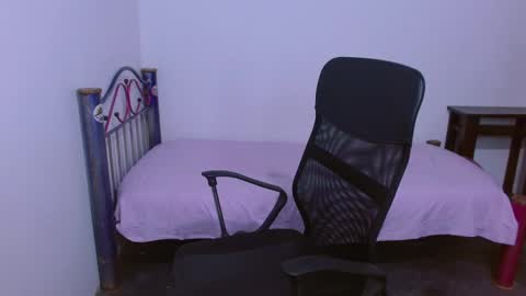      0600AM-1100AM - online show from October 3, 2025, 3:36 am