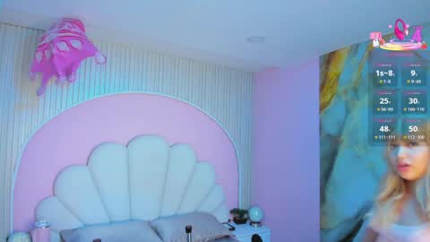 hinata_dolly online show from April 7, 2026, 11:10 am