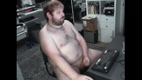 Snapshot of hipguy91 chatting on December 14, 2025, 3:56 am hipguy91 online show from December 14, 2025, 3:56 am