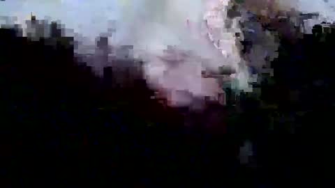 Snapshot of hippibob1 chatting on October 8, 2025, 6:05 pm Bob online show from October 8, 2025, 6:05 pm
