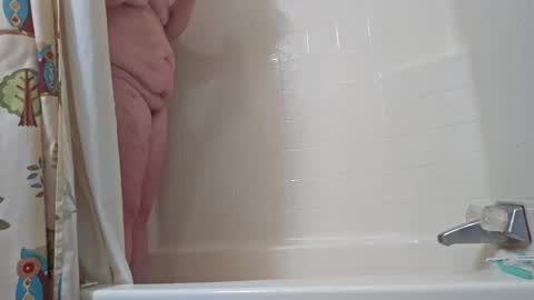 hippiesoul204 online show from January 28, 2025, 10:45 am