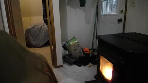 Snapshot of hippiezen chatting on December 1, 2024, 10:43 pm Hippie Jijm online show from December 1, 2024, 10:43 pm