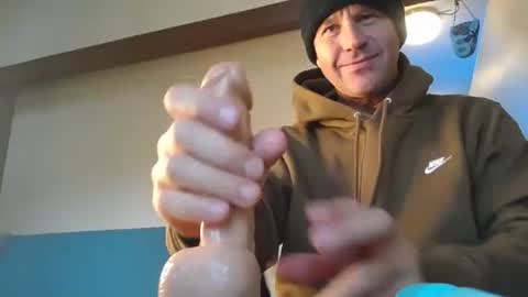 Hippie Jijm online show from February 23, 2026, 8:28 pm