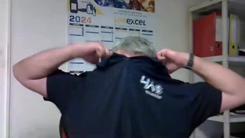 hippo online show from December 3, 2024, 3:55 pm