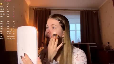 I am Amy ntmu Lets hit 10 Thumbs Up together online show from December 20, 2025, 1:07 pm