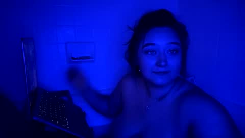 hiscommandherstage online show from February 8, 2026, 5:05 pm