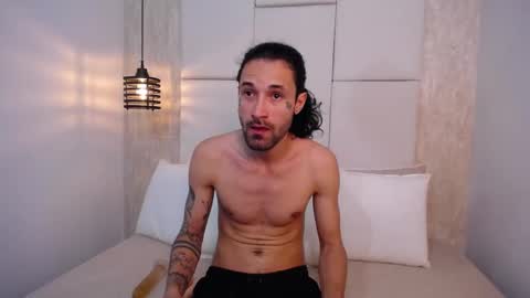 Hisoka online show from September 27, 2025, 7:30 pm