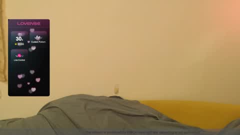Snapshot of hivivi chatting on June 8, 2026, 2:01 am Vivi online show from June 8, 2026, 2:01 am
