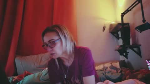 SixSexSix online show from May 9, 2026, 10:42 am