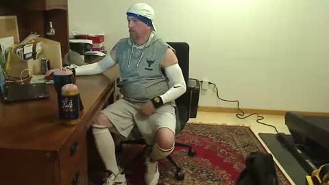 Snapshot of hockeybud chatting on November 8, 2025, 9:46 pm Rick online show from November 8, 2025, 9:46 pm