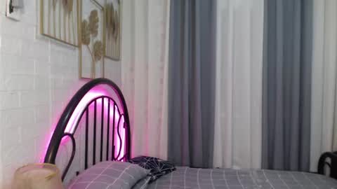 Snapshot of hoelymolly chatting on July 4, 2026, 2:18 am hoelymolly online show from July 4, 2026, 2:18 am