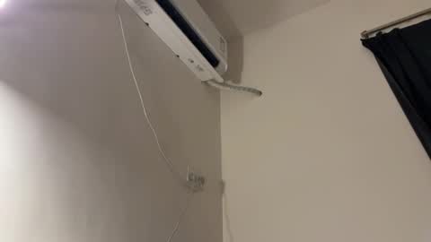 Snapshot of hola_sunflower chatting on September 14, 2025, 8:08 pm amy online show from September 14, 2025, 8:08 pm