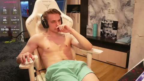 Extaz  Athrey  Howard online show from November 8, 2025, 4:45 am