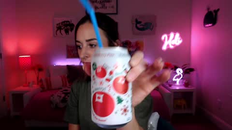 Holi Hurricane online show from December 1, 2025, 3:22 am