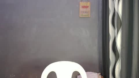 Snapshot of holliescarlet chatting on December 16, 2024, 3:22 pm holliescarlet online show from December 16, 2024, 3:22 pm