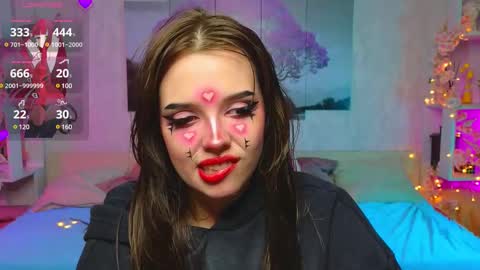 Lux online show from February 13, 2025, 10:11 pm