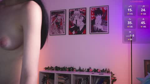 Holli online show from January 28, 2025, 6:39 pm