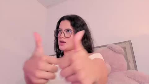holly_16 online show from July 16, 2026, 12:38 am