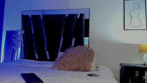 Mara online show from November 4, 2025, 3:49 am