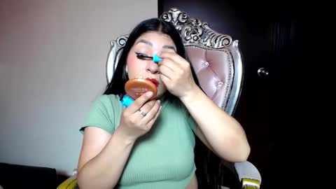 holly online show from September 22, 2025, 3:25 pm