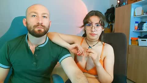 Holly and Honey online show from May 22, 2026, 11:10 pm