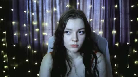 Snapshot of holly_kittenss chatting on November 23, 2025, 12:38 pm Lana online show from November 23, 2025, 12:38 pm