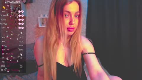 holly_molly8 online show from January 16, 2025, 8:57 pm