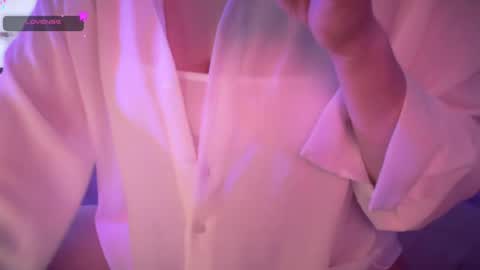 Snapshot of holly_molly_69 chatting on April 12, 2026, 3:00 am Molly online show from April 12, 2026, 3:00 am