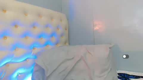 Apple online show from February 18, 2025, 8:16 am