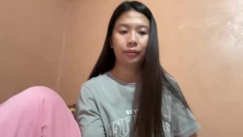 Snapshot of holly_wyn chatting on July 29, 2026, 12:09 am holly_wyn online show from July 29, 2026, 12:09 am