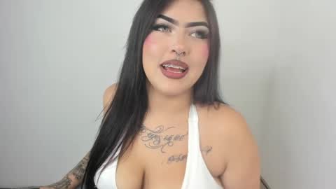 Snapshot of hollycute54 chatting on May 23, 2026, 7:07 pm Holly online show from May 23, 2026, 7:07 pm
