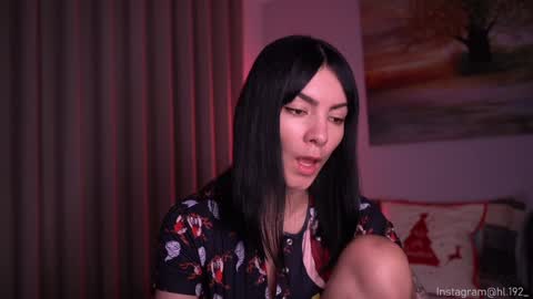 Holly Linder online show from December 12, 2024, 2:37 am