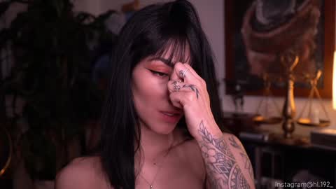 Holly Linder online show from January 18, 2025, 6:13 am