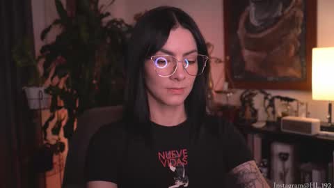 Holly Linder online show from September 25, 2025, 12:14 am