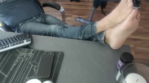 hollymollysucker online show from January 13, 2025, 10:14 am