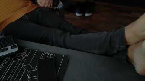 hollymollysucker online show from December 3, 2025, 12:58 pm