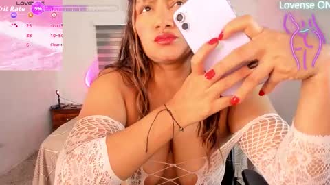 Snapshot of hollymollyxoxo chatting on September 26, 2025, 6:45 pm Molly online show from September 26, 2025, 6:45 pm