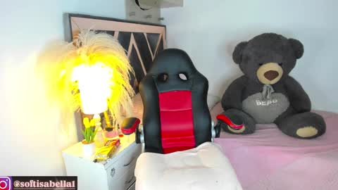 Snapshot of hollyprincess_2 chatting on September 22, 2025, 12:34 am holly princess mermaid online show from September 22, 2025, 12:34 am