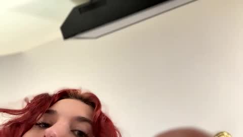 Snapshot of hollyquinniscute chatting on December 21, 2025, 8:38 pm Brat online show from December 21, 2025, 8:38 pm