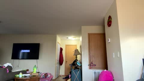 Snapshot of hollyquinniscute chatting on January 6, 2026, 3:05 pm Brat online show from January 6, 2026, 3:05 pm