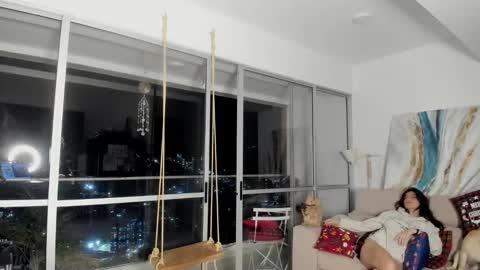 hollyshit_ online show from December 11, 2024, 1:05 am