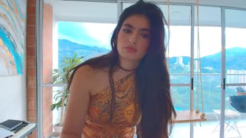 hollyshit_ online show from January 18, 2026, 10:35 pm