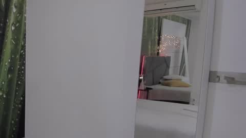 HollyTaillor online show from April 2, 2026, 5:38 am