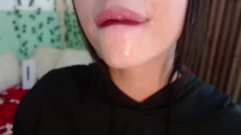 Snapshot of hollyxx_ chatting on January 9, 2025, 9:26 pm holly online show from January 9, 2025, 9:26 pm